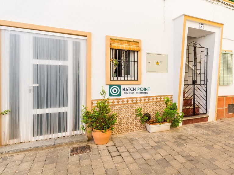EXCELLENT INVESTMENT OPPORTUNITY 39