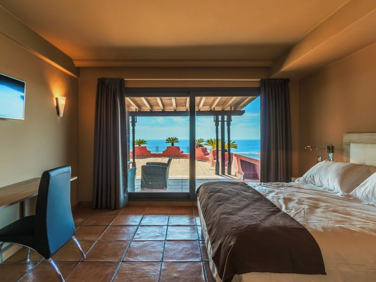 SPECTACULAR VILLA, EXCEPTIONAL QUALITY 14
