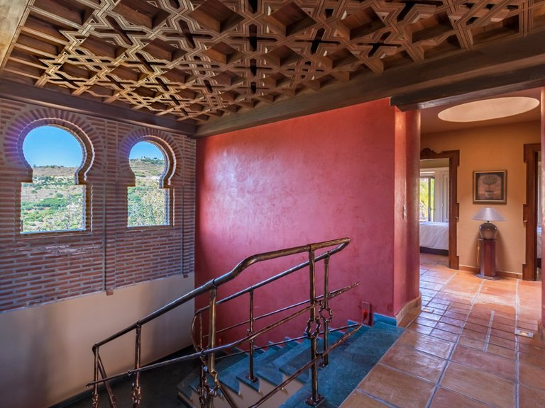 SPECTACULAR VILLA, EXCEPTIONAL QUALITY 19