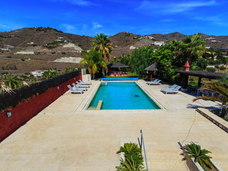 SPECTACULAR VILLA, EXCEPTIONAL QUALITY 24