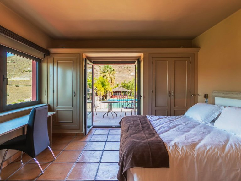 SPECTACULAR VILLA, EXCEPTIONAL QUALITY 28