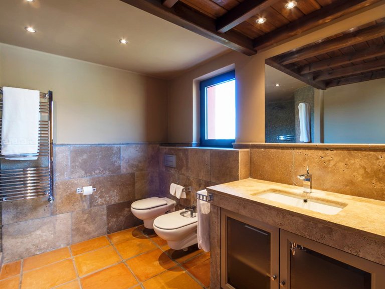 SPECTACULAR VILLA, EXCEPTIONAL QUALITY 31
