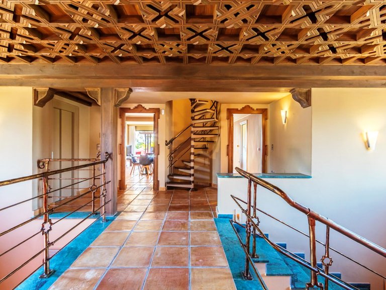 SPECTACULAR VILLA, EXCEPTIONAL QUALITY 33