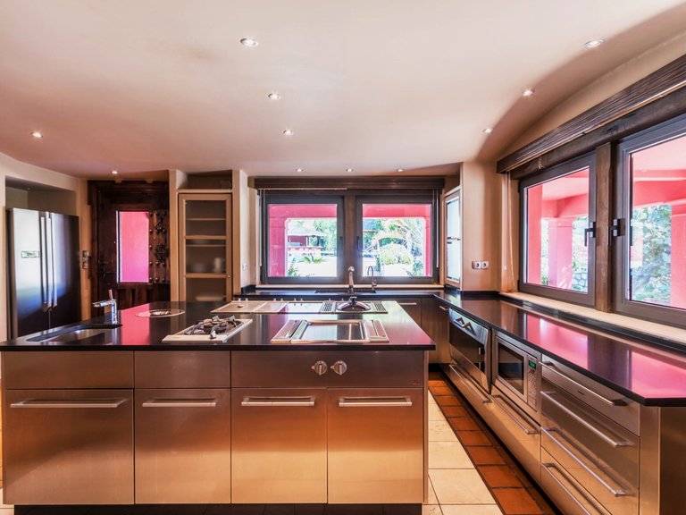 SPECTACULAR VILLA, EXCEPTIONAL QUALITY 41