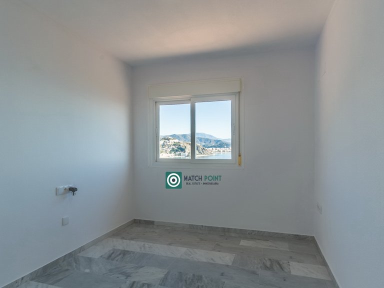 DETACHED VILLA IN THE MARINA 36