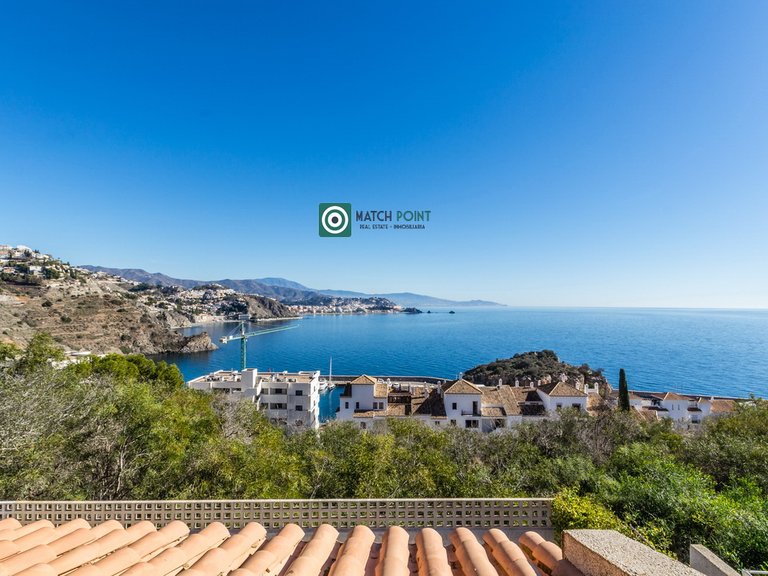 DETACHED VILLA IN THE MARINA 40