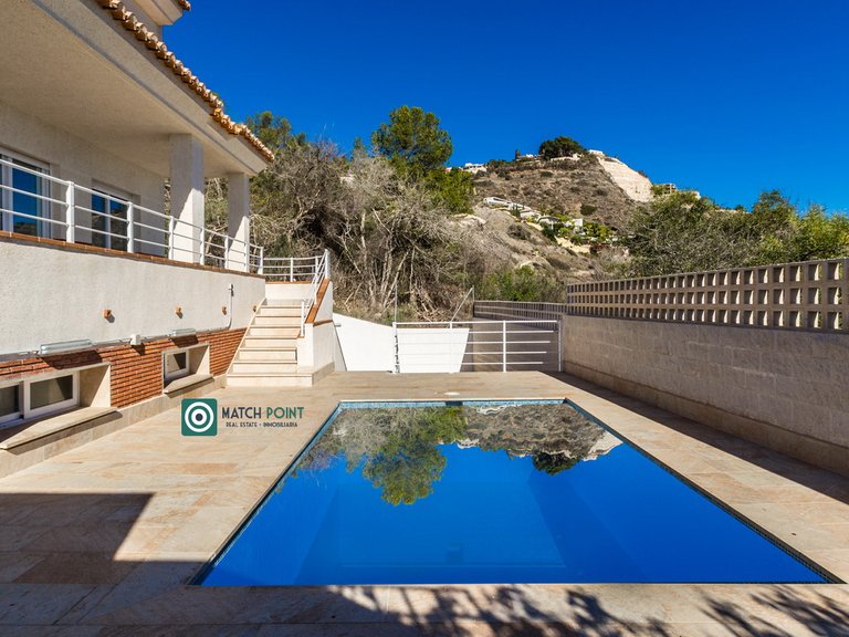 DETACHED VILLA IN THE MARINA 6