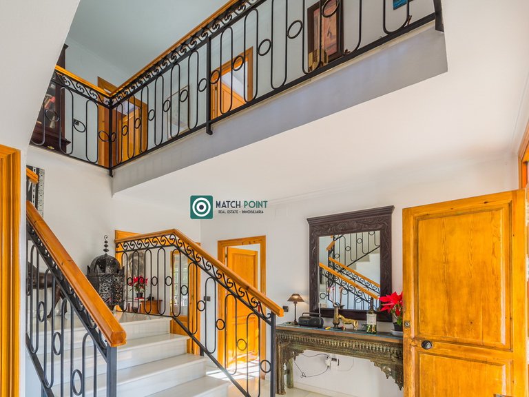 SPECTACULAR ESTATE 33