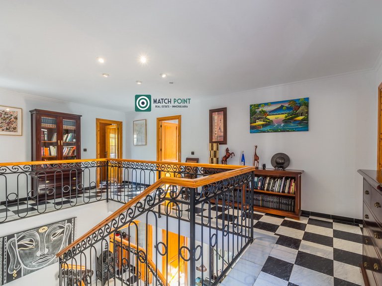 SPECTACULAR ESTATE 34