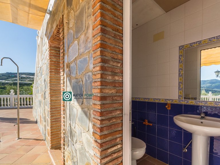 SPECTACULAR ESTATE 9
