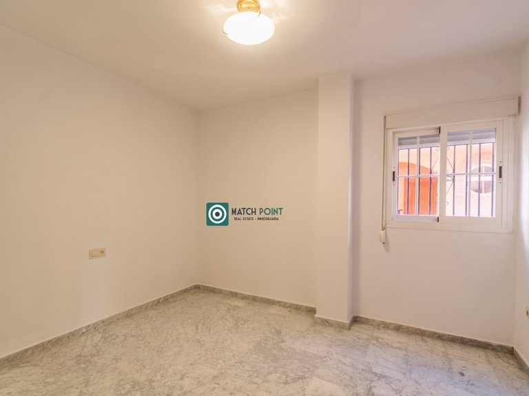 RIGHT ON THE HEART OF THE TOWN; APARTMENT WITH GARAGE INCLUDED 15