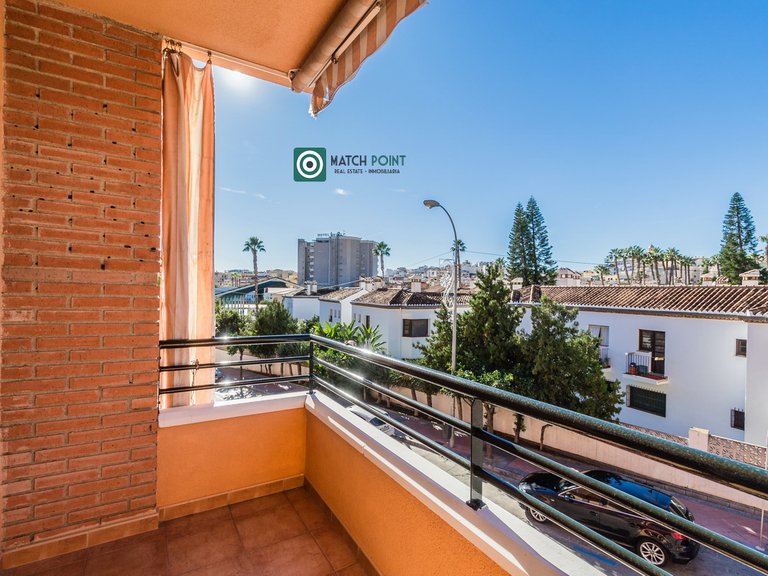 RIGHT ON THE HEART OF THE TOWN; APARTMENT WITH GARAGE INCLUDED 2