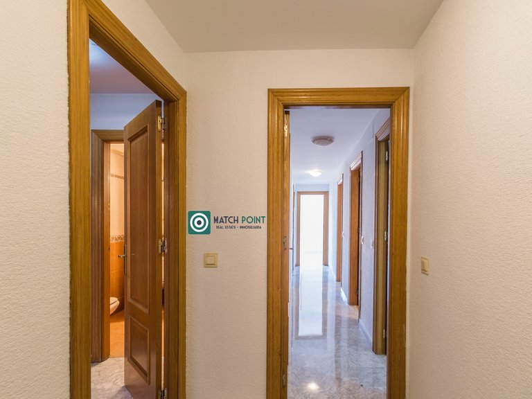 RIGHT ON THE HEART OF THE TOWN; APARTMENT WITH GARAGE INCLUDED 22