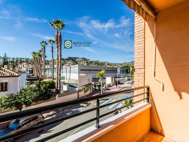 RIGHT ON THE HEART OF THE TOWN; APARTMENT WITH GARAGE INCLUDED 4