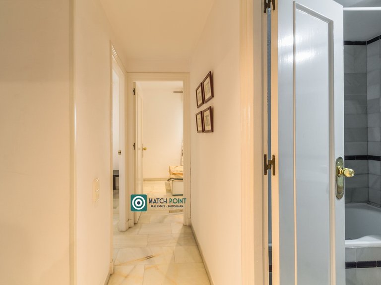 PERFECT FOR ALL YEAR-ROUND LIVING. 17