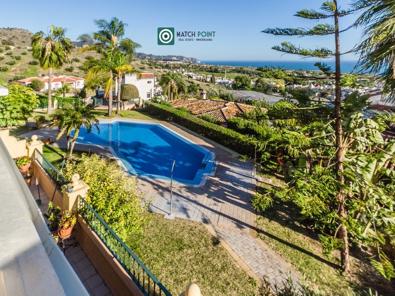BEAUTIFUL APARTMENT IN URBANIZATION WITH POOL 5 MINUTES FROM EVERYTHING 2