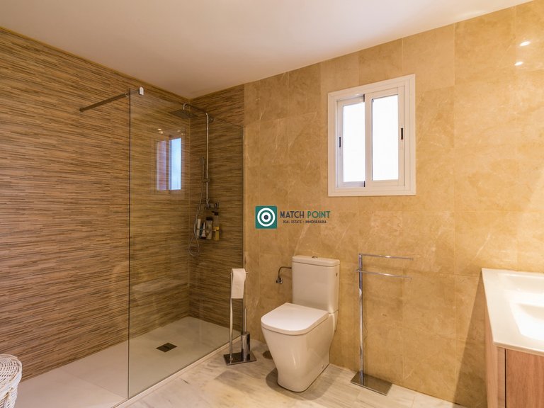 BEAUTIFUL APARTMENT IN URBANIZATION WITH POOL 5 MINUTES FROM EVERYTHING 21