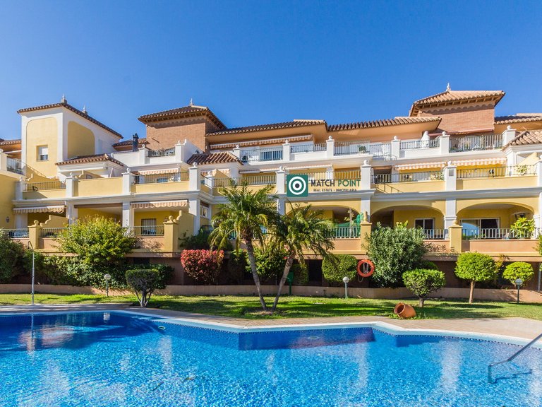 BEAUTIFUL APARTMENT IN URBANIZATION WITH POOL 5 MINUTES FROM EVERYTHING 45