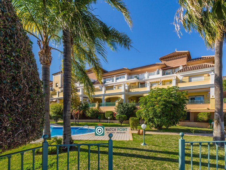BEAUTIFUL APARTMENT IN URBANIZATION WITH POOL 5 MINUTES FROM EVERYTHING 48