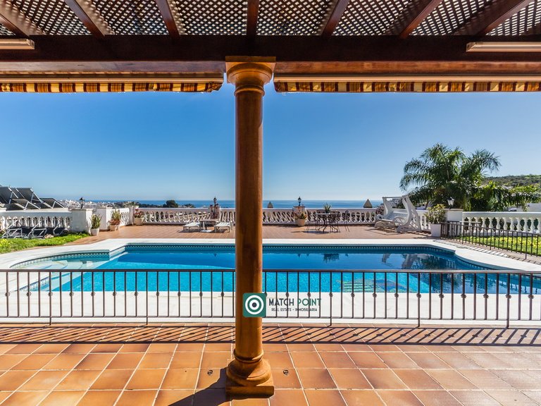 MAGNIFICENT ALL IN ONE FLOOR HOUSE 1