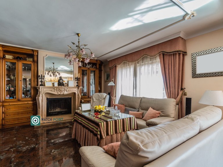 MAGNIFICENT ALL IN ONE FLOOR HOUSE 20