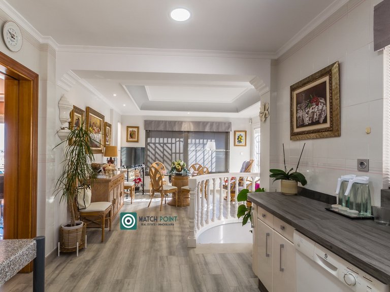 MAGNIFICENT ALL IN ONE FLOOR HOUSE 23