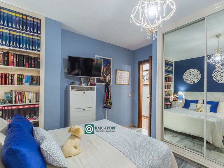 MAGNIFICENT ALL IN ONE FLOOR HOUSE 28