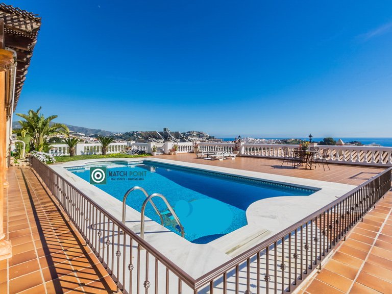 MAGNIFICENT ALL IN ONE FLOOR HOUSE 6