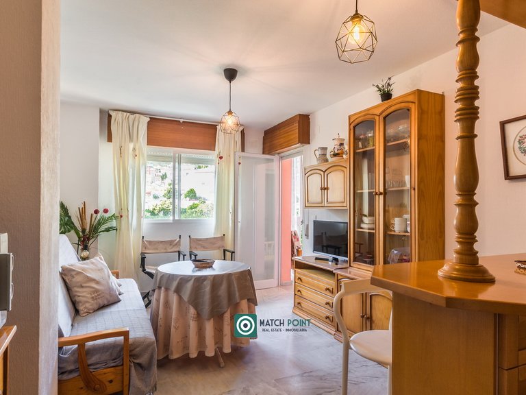SEAFRONT APARTMENT IN A RESIDENTIAL AREA 18