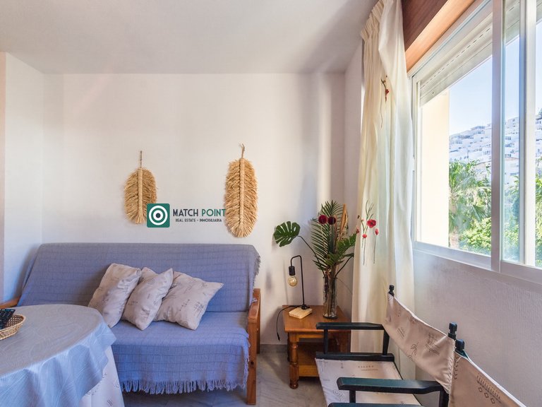 SEAFRONT APARTMENT IN A RESIDENTIAL AREA 20