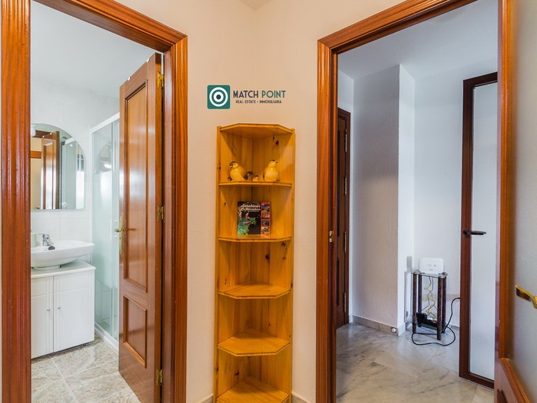 SEAFRONT APARTMENT IN A RESIDENTIAL AREA 23