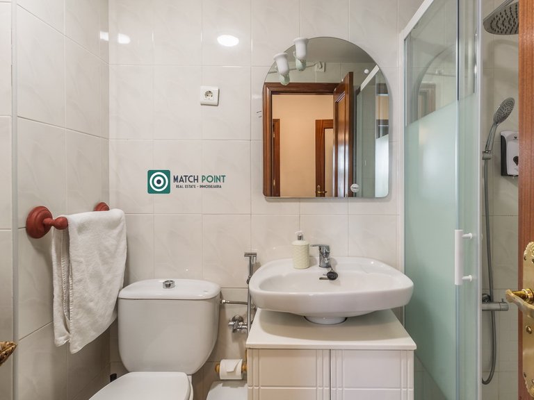 SEAFRONT APARTMENT IN A RESIDENTIAL AREA 24
