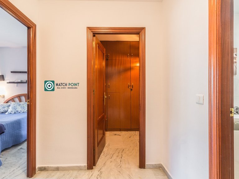 SEAFRONT APARTMENT IN A RESIDENTIAL AREA 26