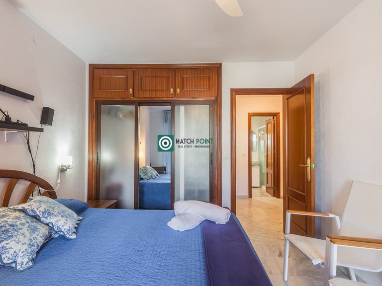 SEAFRONT APARTMENT IN A RESIDENTIAL AREA 28