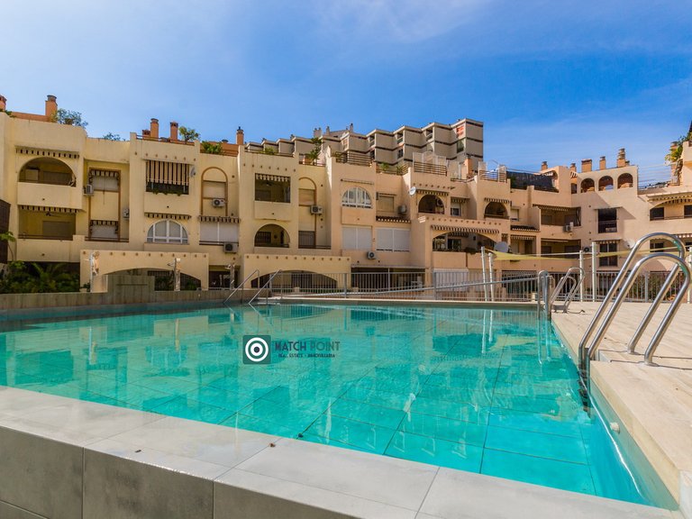 SEAFRONT APARTMENT IN A RESIDENTIAL AREA 5
