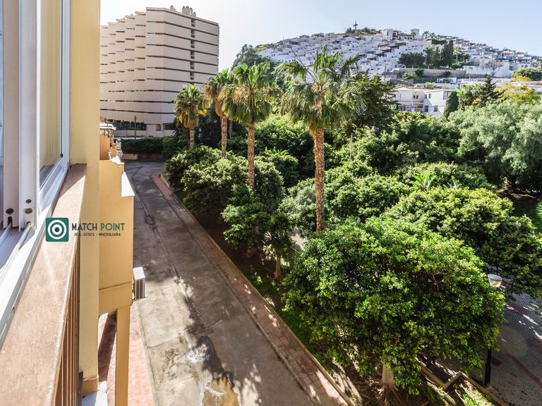 SEAFRONT APARTMENT IN A RESIDENTIAL AREA 13