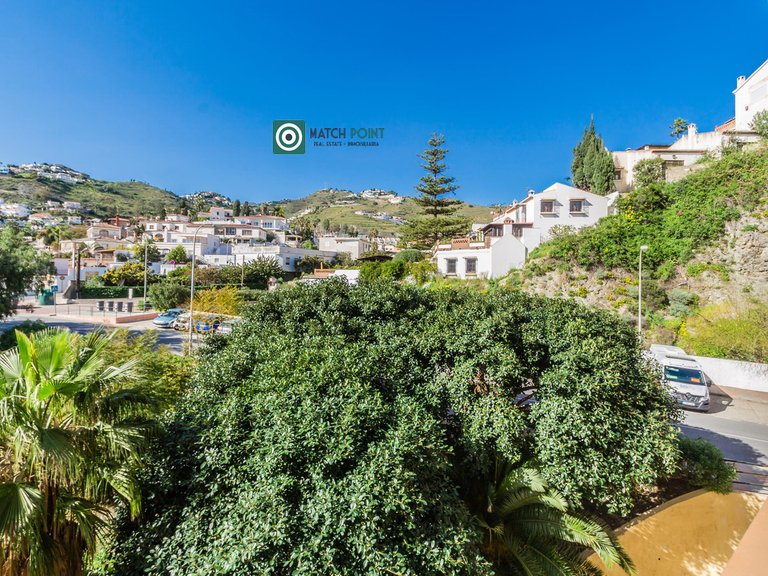 SEAFRONT APARTMENT IN A RESIDENTIAL AREA 14