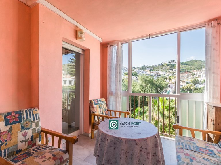 SEAFRONT APARTMENT IN A RESIDENTIAL AREA 17