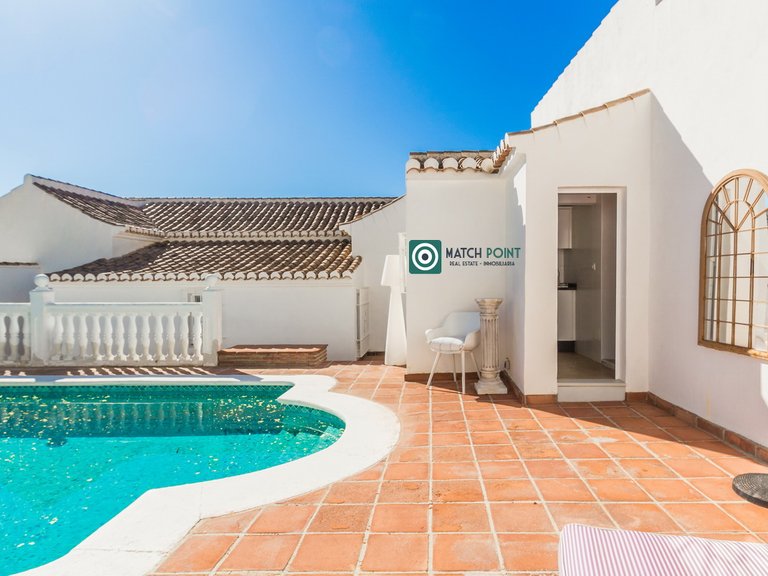 SPECTACULAR VILLA IN LA HERRADURA 16