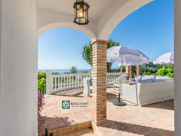 SPECTACULAR VILLA IN LA HERRADURA 20