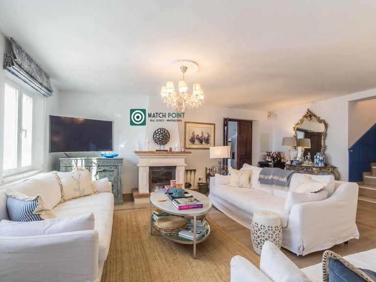 SPECTACULAR VILLA IN LA HERRADURA 23