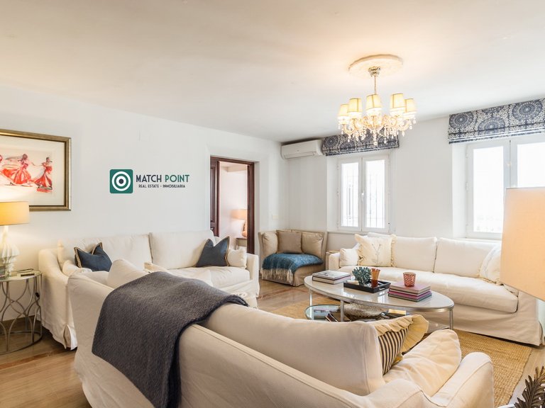 SPECTACULAR VILLA IN LA HERRADURA 27