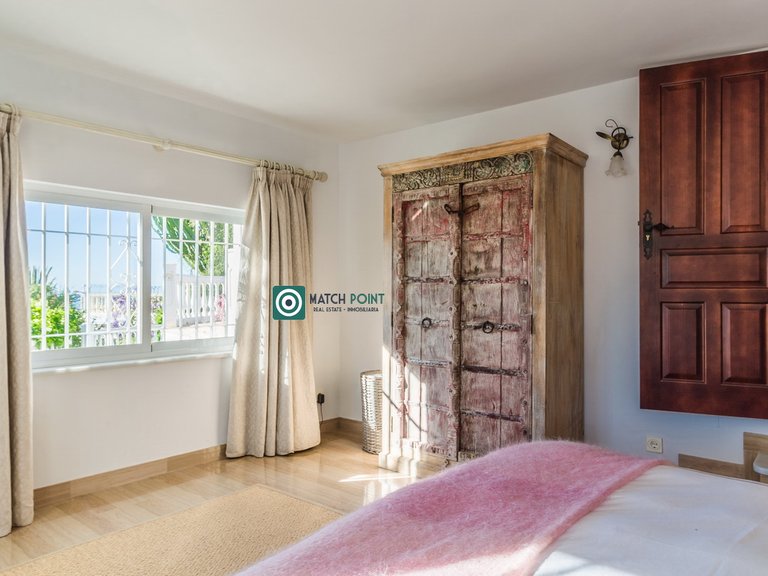 SPECTACULAR VILLA IN LA HERRADURA 30