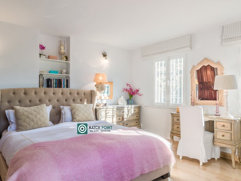 SPECTACULAR VILLA IN LA HERRADURA 33