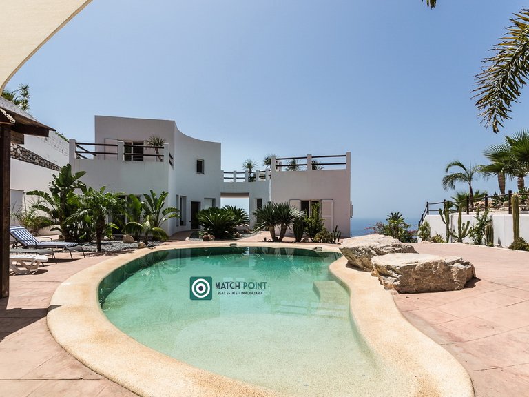 COSTA TROPICAL´S OASIS 1