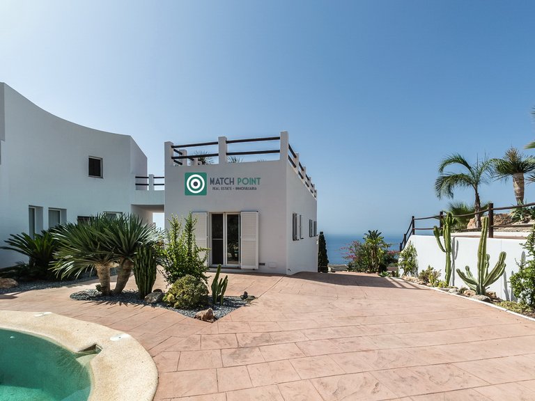COSTA TROPICAL´S OASIS 37