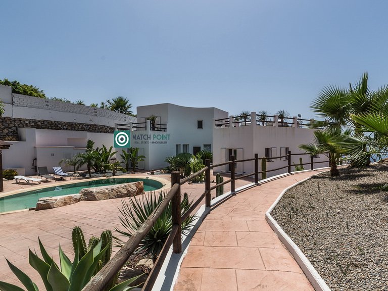 COSTA TROPICAL´S OASIS 4