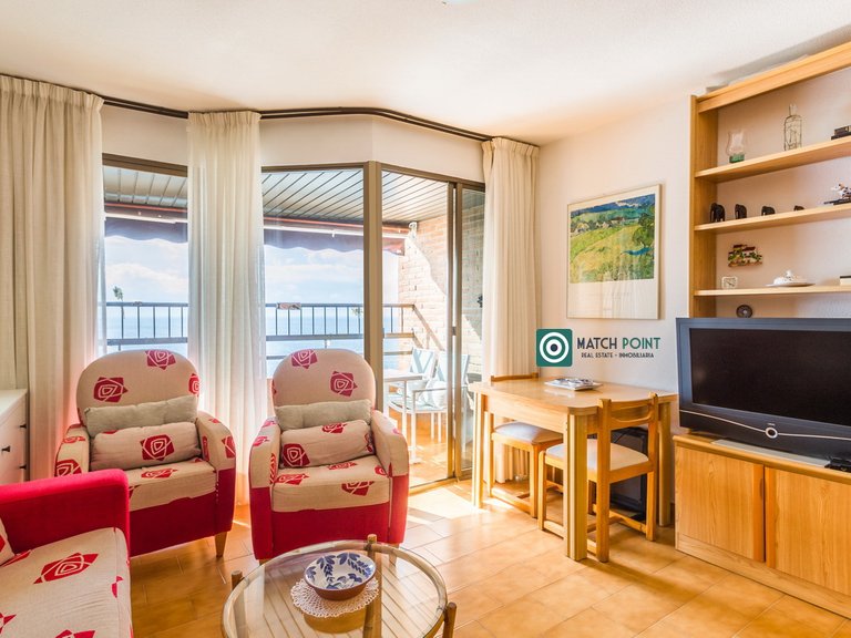 BEAUTIFUL SEAFRONT APARTMENT 12