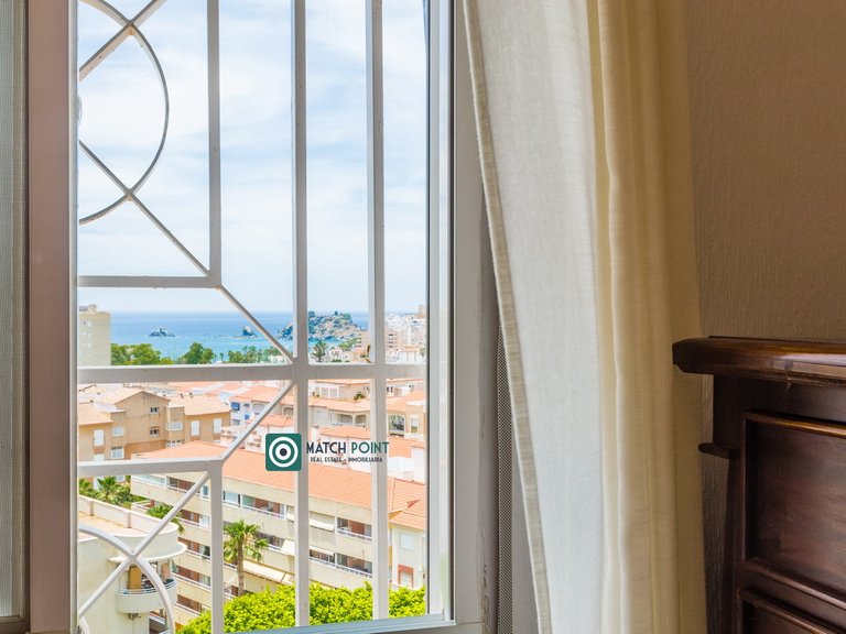 MAGNIFICENT TOWNHOUSE FIVE MINUTES FROM EVERYTHING 13