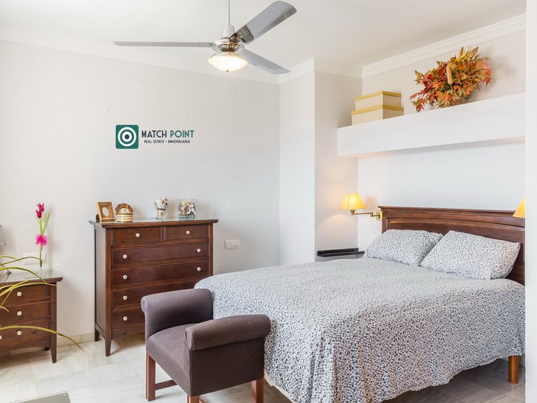 MAGNIFICENT TOWNHOUSE FIVE MINUTES FROM EVERYTHING 14